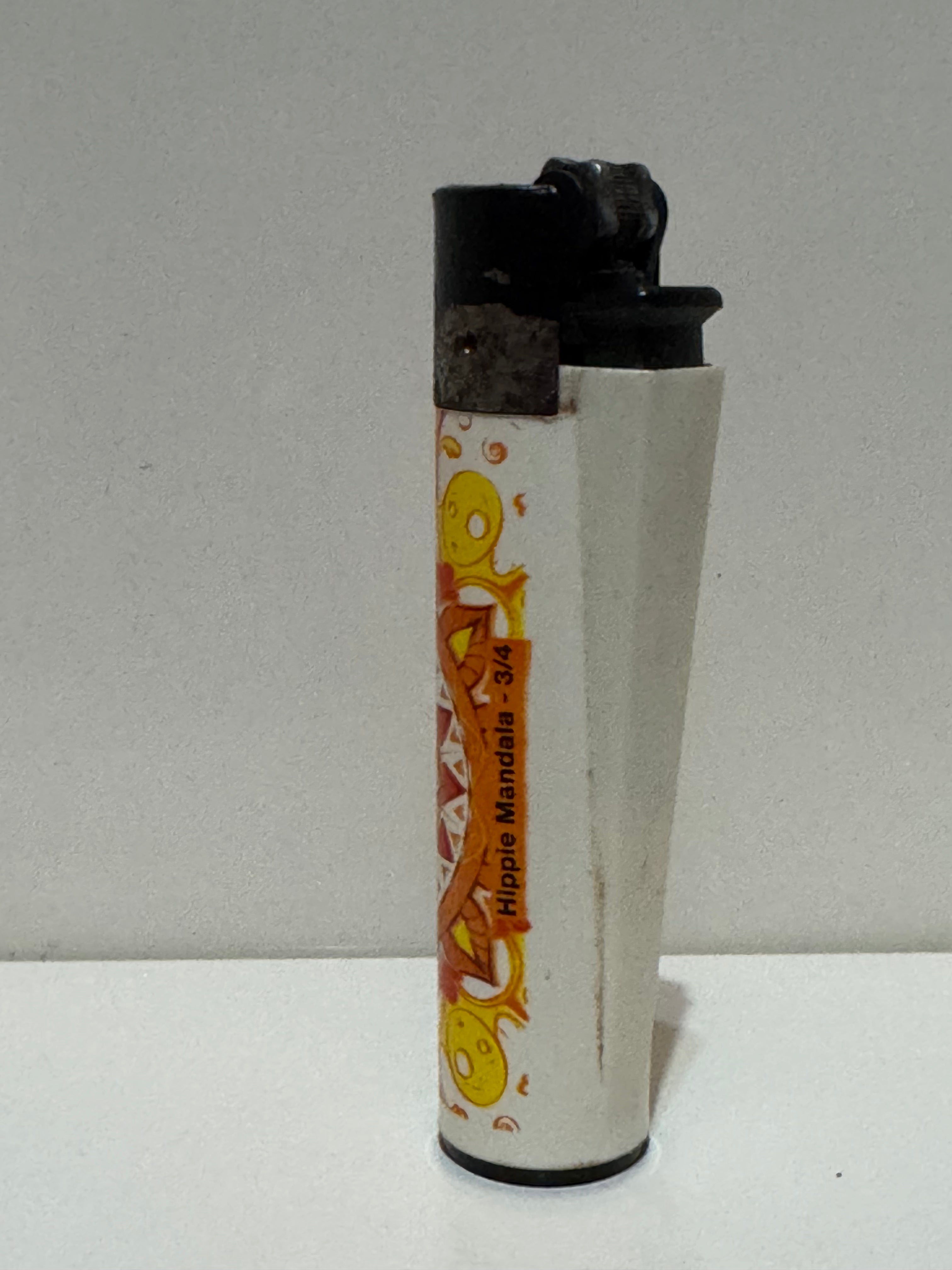 Clipper mandala sunburst lighter – white floral design