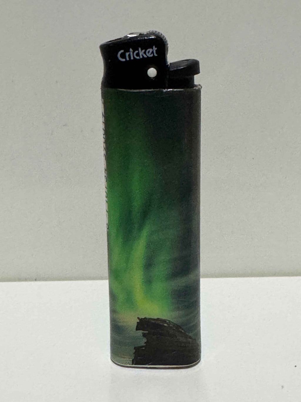 Cricket Northern Lights Lighter – Captivating Aurora Borealis Collectible