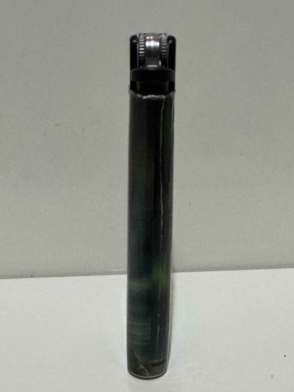 Cricket Northern Lights Lighter – Captivating Aurora Borealis Collectible