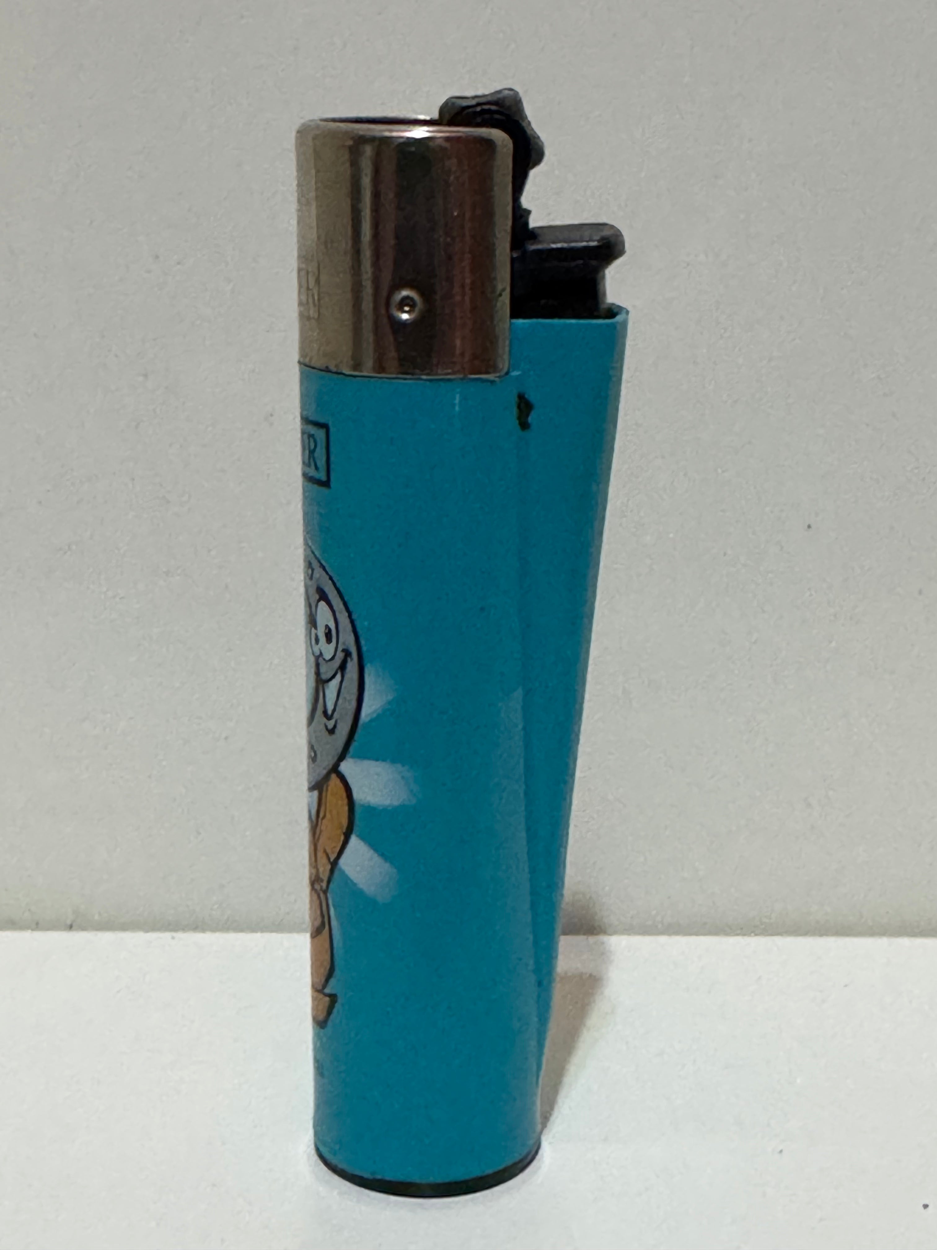Clipper lucky horseshoe lighter – sky blue graphic design