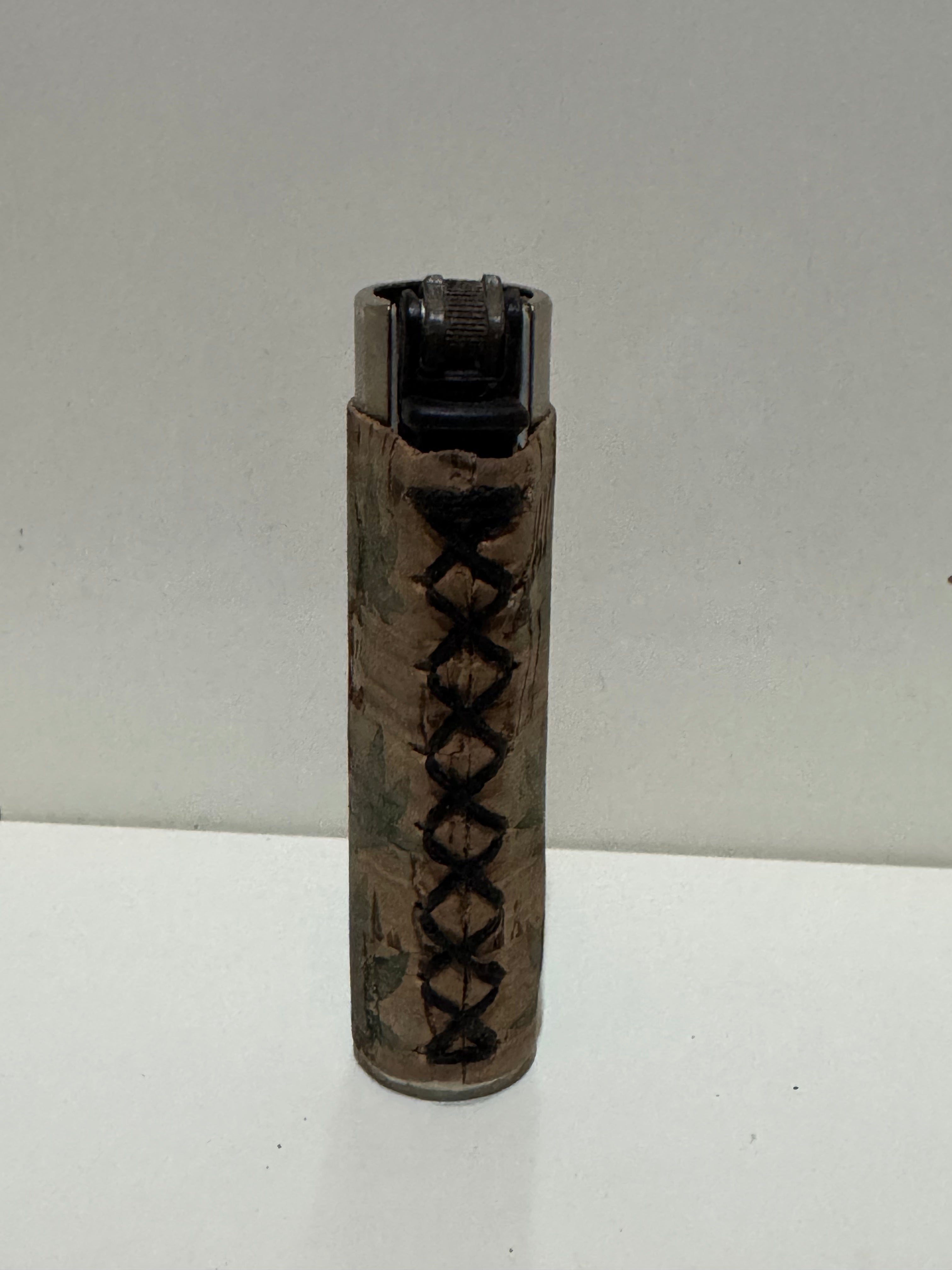 Clipper cork-effect lighter – brown vintage wrap