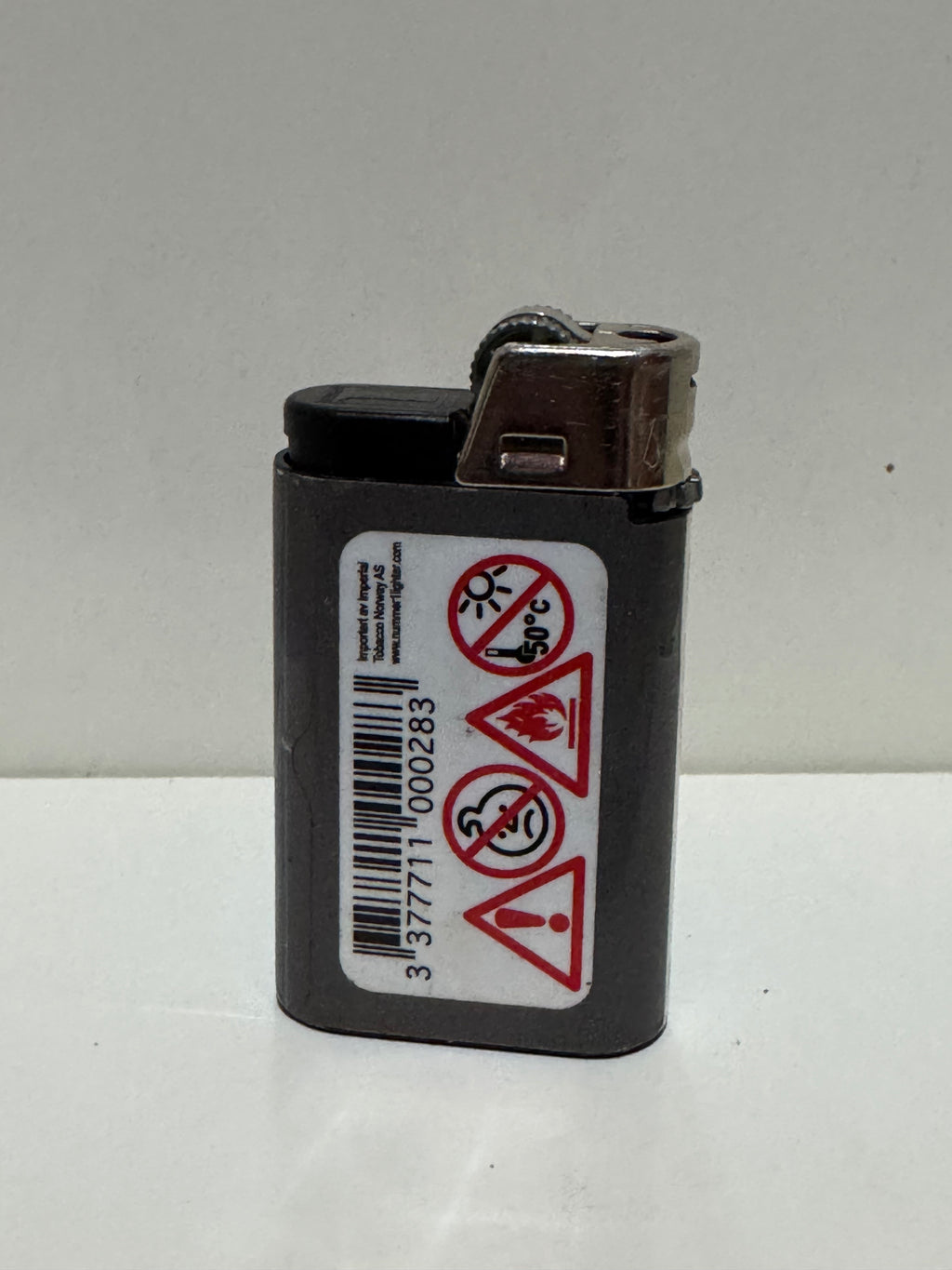 All-seeing eye pyramid lighter – black streetwear graphic