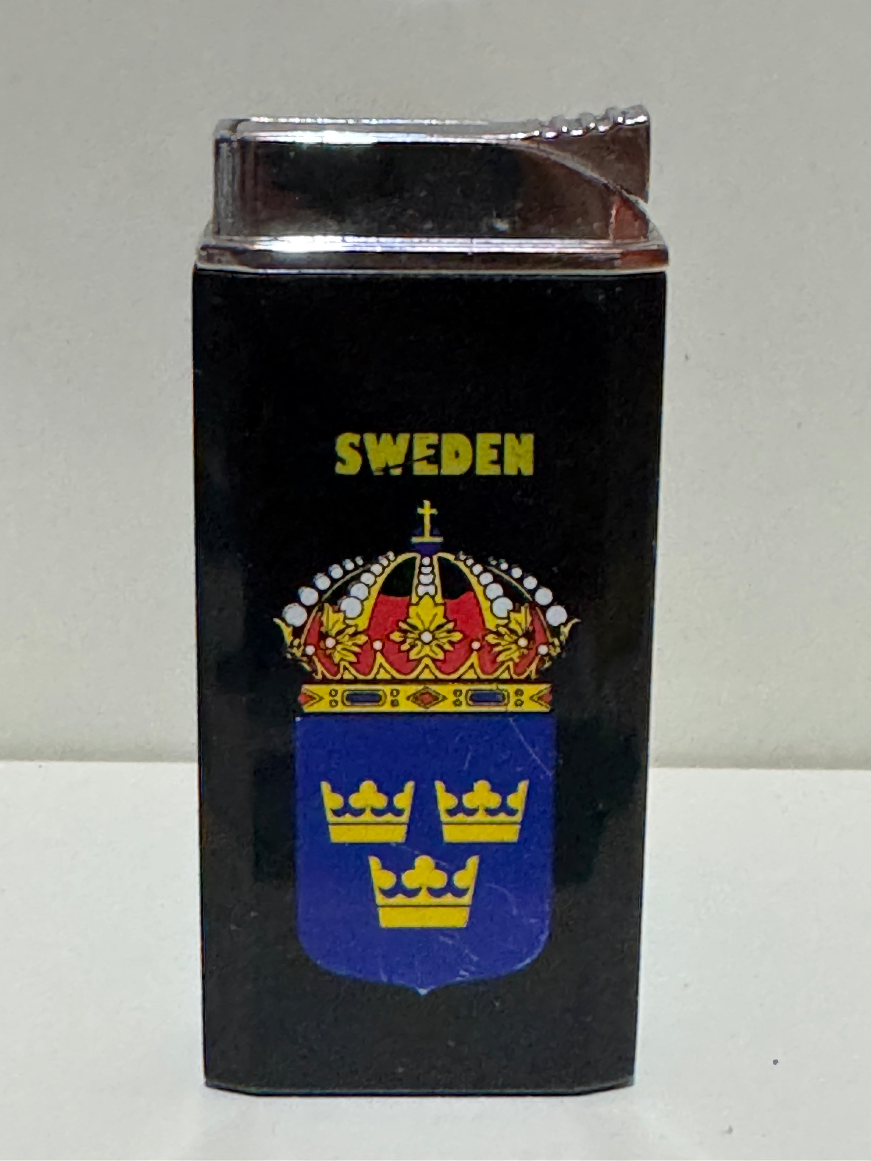 Sweden coat of arms lighter – black rectangular design